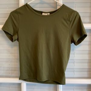 Short sleeve top